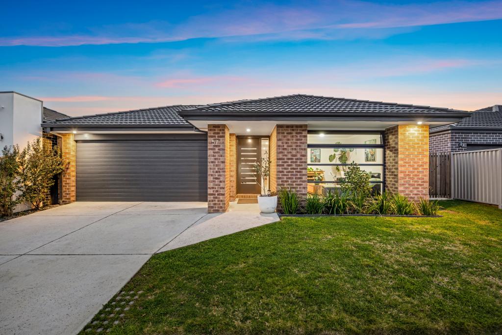 57 Sorrento Dr, Alfredton, VIC 3350