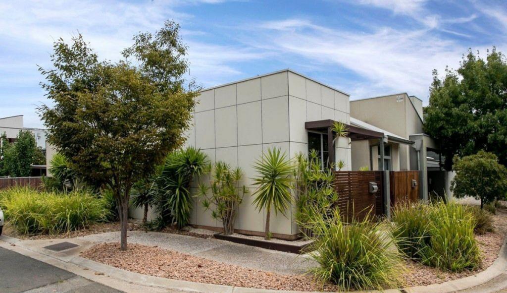 41 Caswell Cct, Mawson Lakes, SA 5095