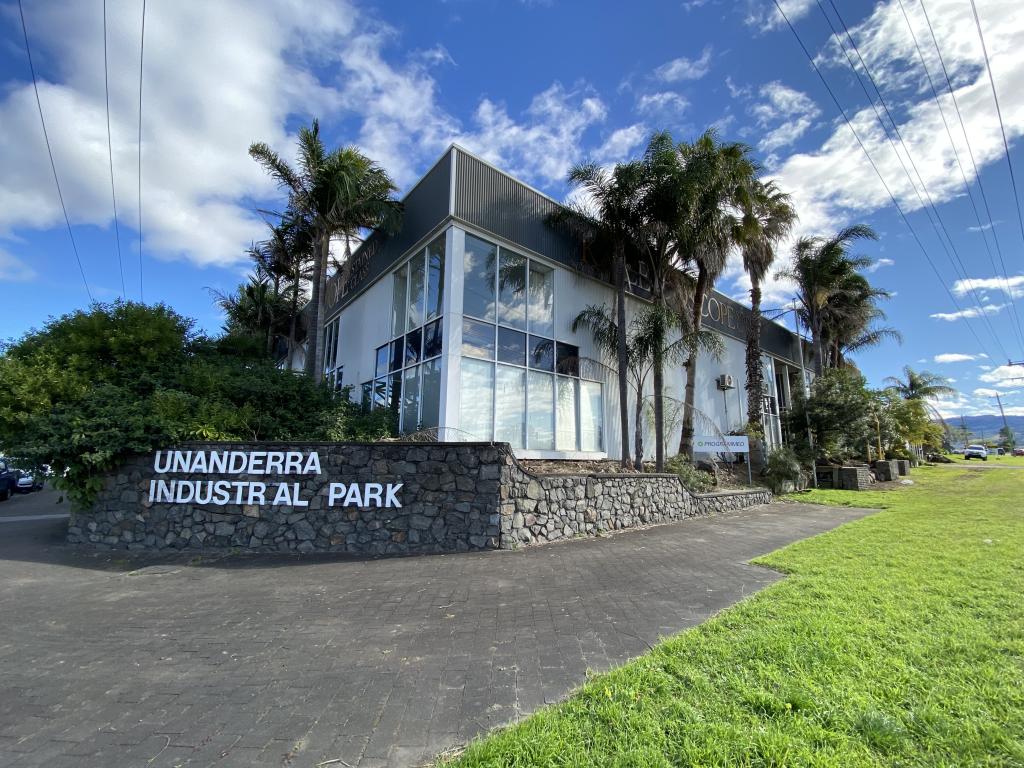 Suite 2/2 Lady Penrhyn Dr, Unanderra, NSW 2526