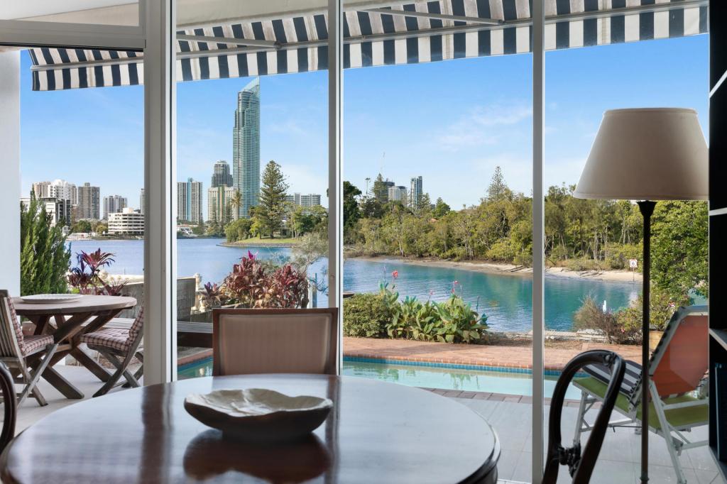 11 The Promenade, Isle Of Capri, QLD 4217