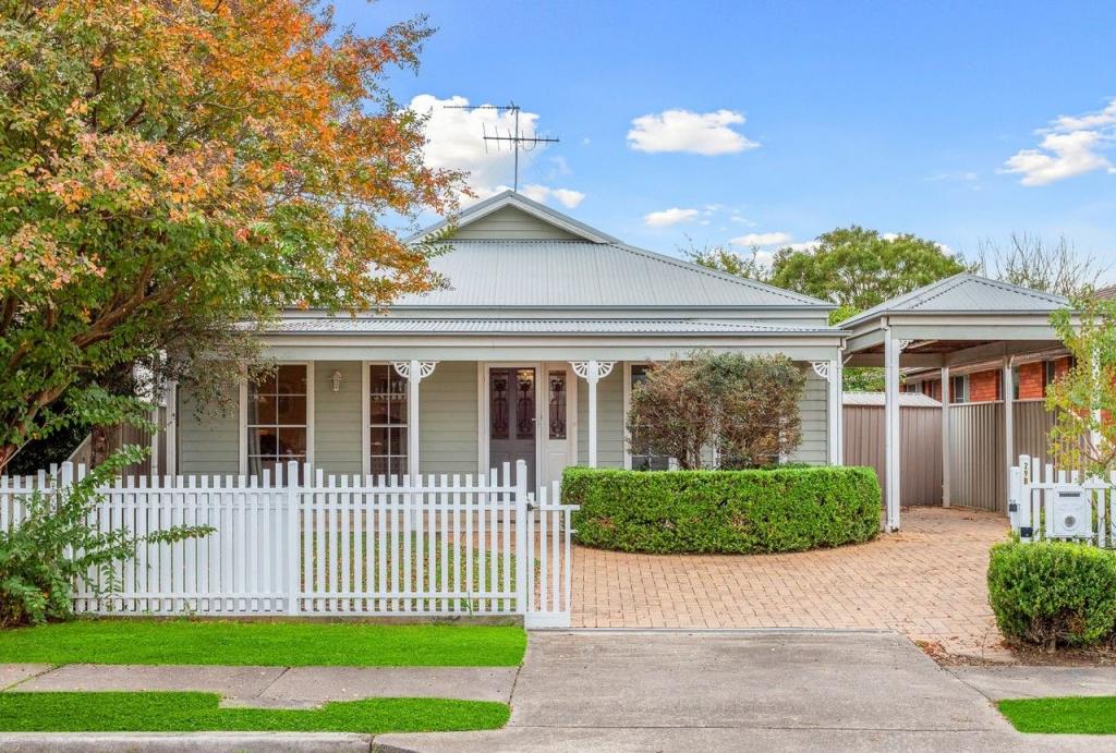 29b Lennox St, Richmond, NSW 2753