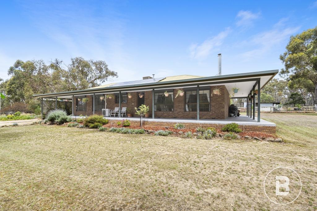 7039 Pyrenees Hwy, Avoca, VIC 3467