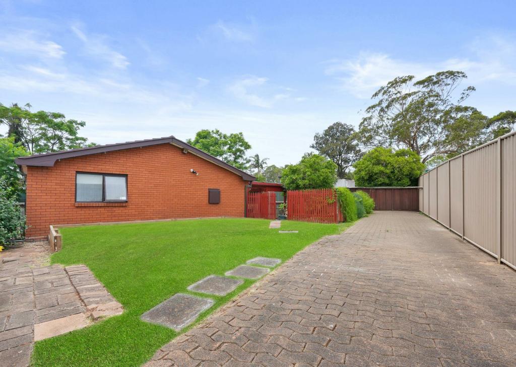 10 Bradley St, Ingleburn, NSW 2565