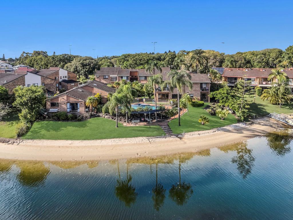 10/20 Dunlop Ct, Mermaid Waters, QLD 4218