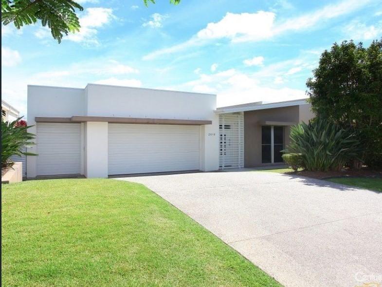 2013 THE BOULEVARDE, BENOWA, QLD 4217