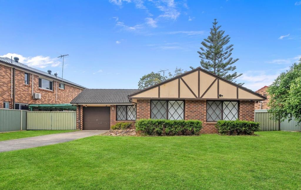 8 DEVENISH ST, GREENFIELD PARK, NSW 2176