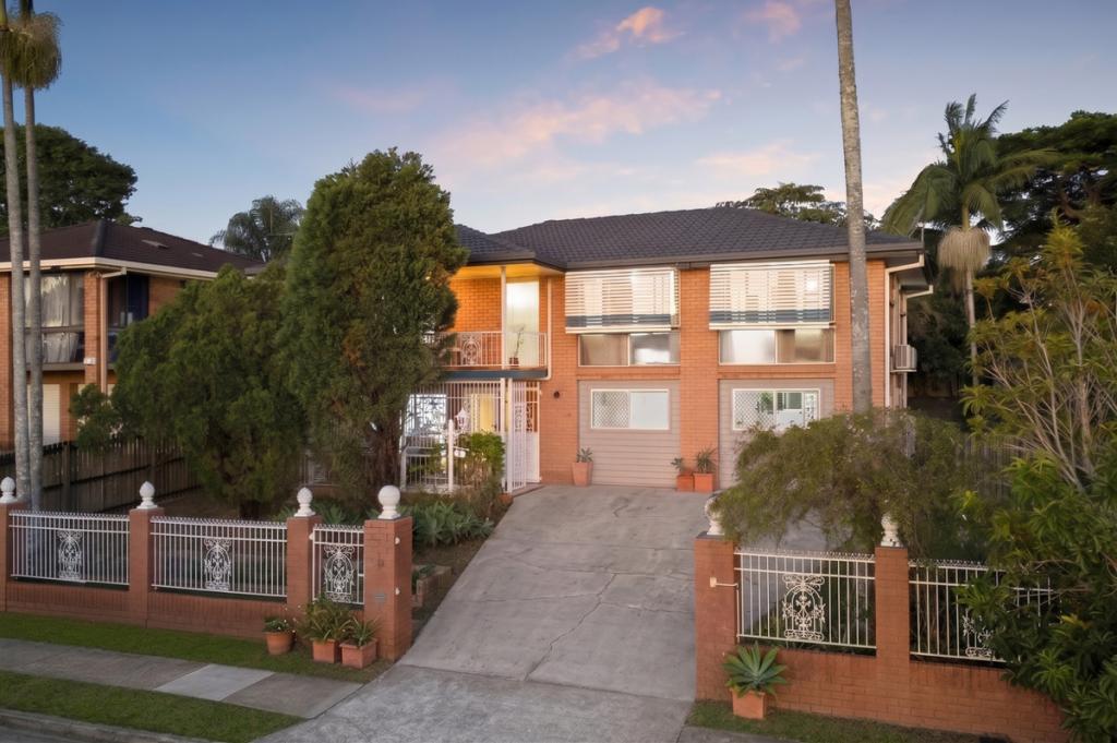 15 Kidd St, Robertson, QLD 4109
