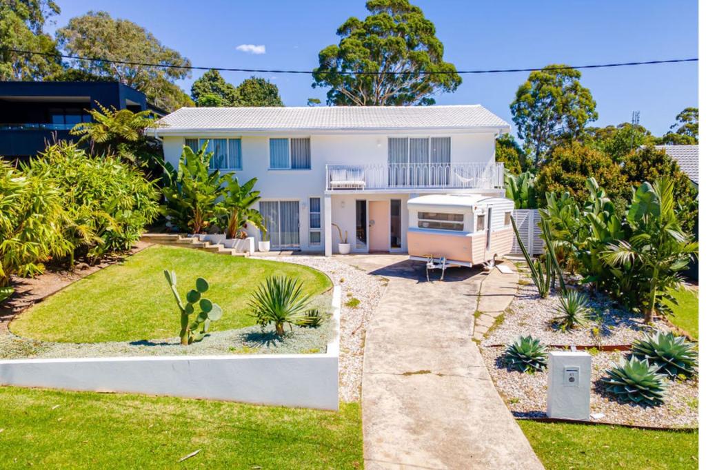 41 Carroll Ave, Mollymook Beach, NSW 2539