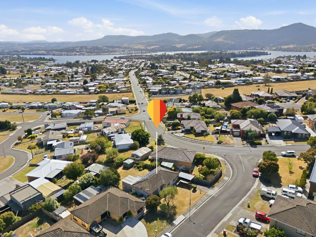 2 Cowper Rd, Claremont, TAS 7011