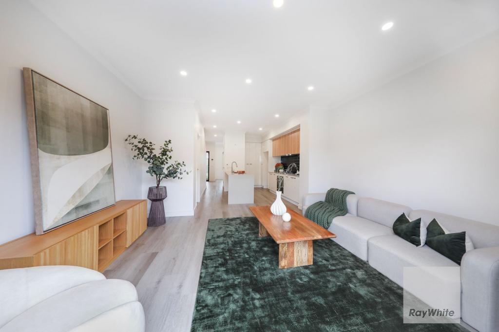 4 Lemnos Walk, Greenvale, VIC 3059