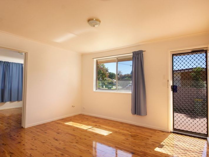 1/52 HOEY ST, KEARNEYS SPRING, QLD 4350
