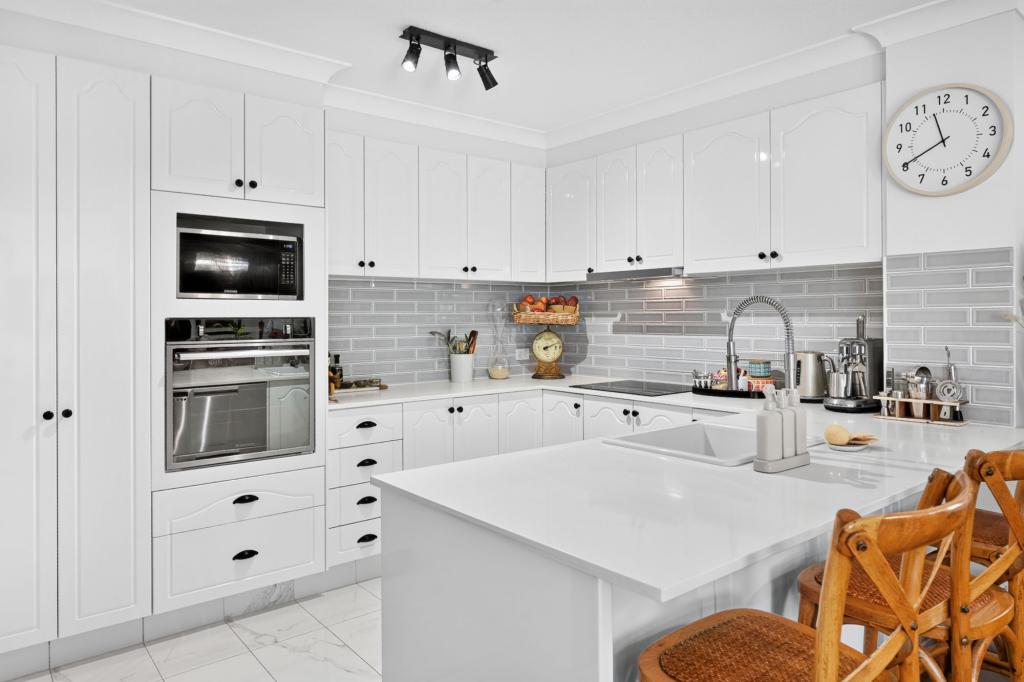 3/100 COTLEW ST E, SOUTHPORT, QLD 4215