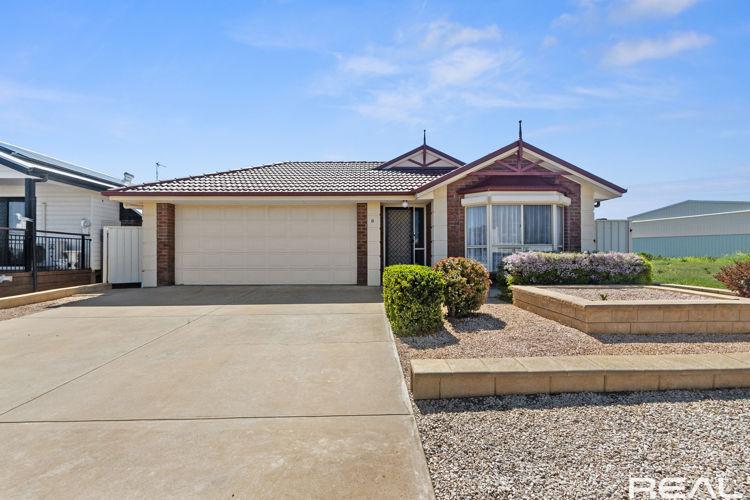8 Kassa Rd, North Beach, SA 5556