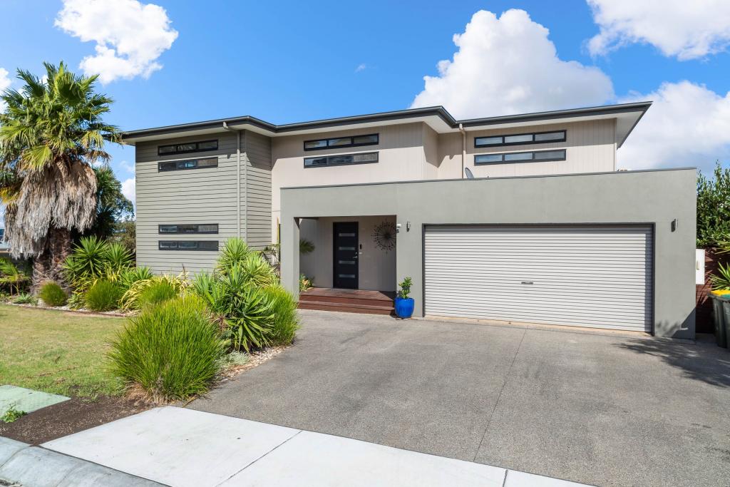 13 Mccarthy St, San Remo, VIC 3925