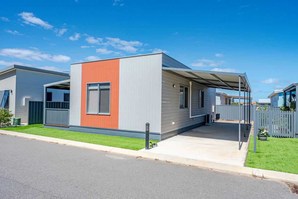 3/4 Bosley St, Sunset Beach, WA 6530