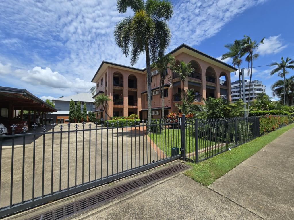 4/271 ESPLANADE, CAIRNS NORTH, QLD 4870