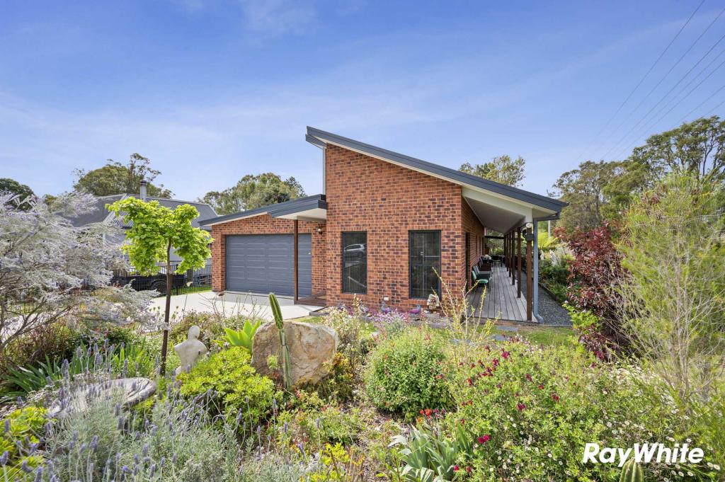 186 Vulcan St, Moruya, NSW 2537