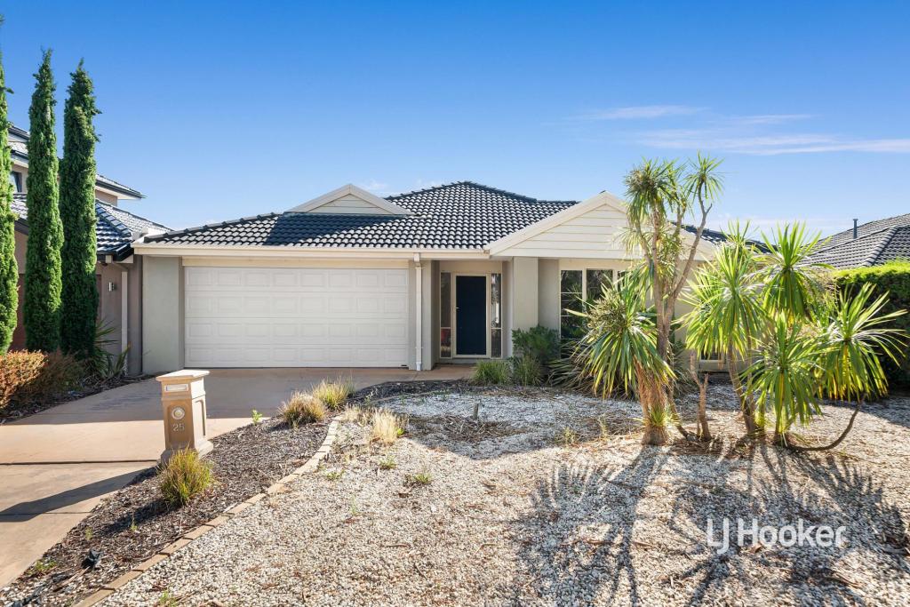 25 Manhattan Cl, Point Cook, VIC 3030