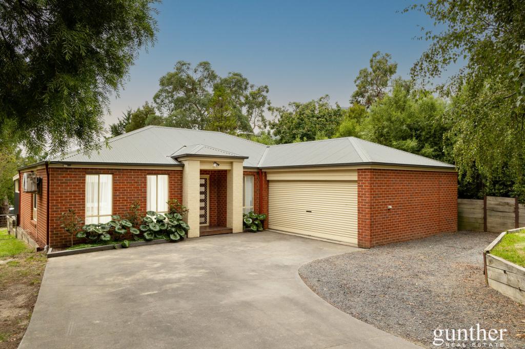 7 Omonia Dr, Badger Creek, VIC 3777