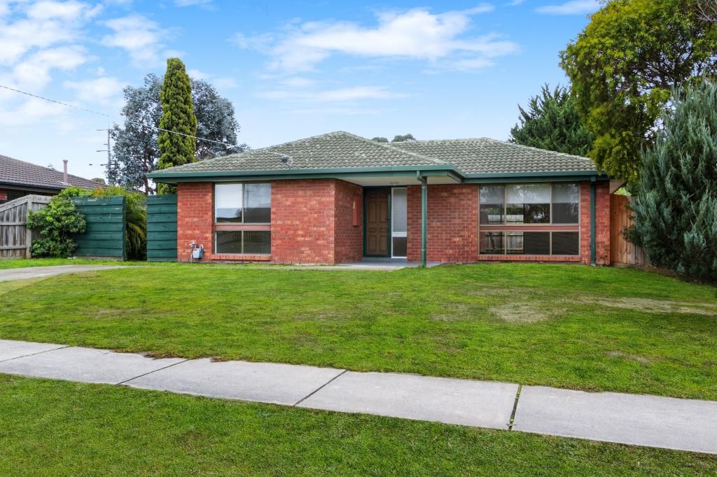 4 Barrington Dr, Pakenham, VIC 3810