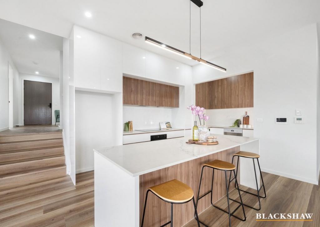 19 Mccauley Ave, Googong, NSW 2620