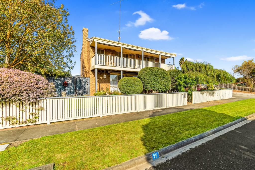 26 GLENVIEW DR, TRARALGON, VIC 3844