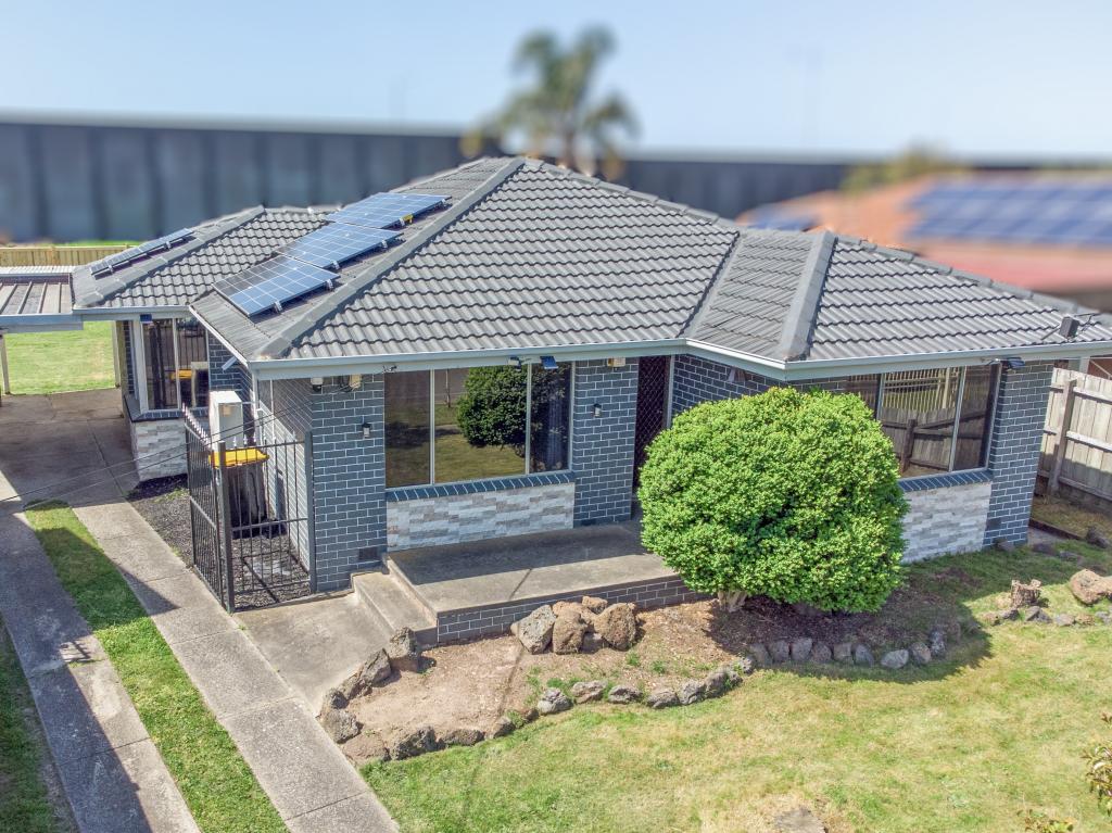 9 Neasham Dr, Dandenong North, VIC 3175