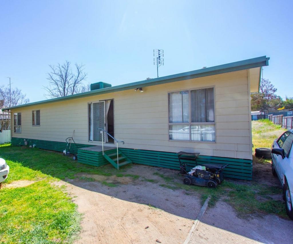 15 ASHTON ST, NARRANDERA, NSW 2700