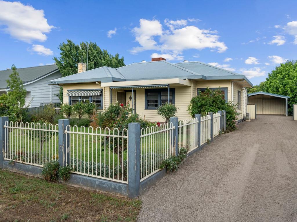 17 Charles St, Benalla, VIC 3672