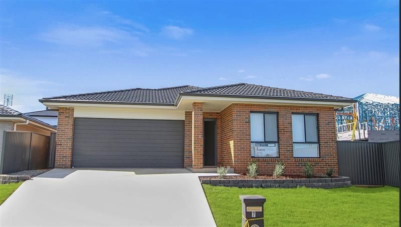 7 Wilton Gr, Woongarrah, NSW 2259
