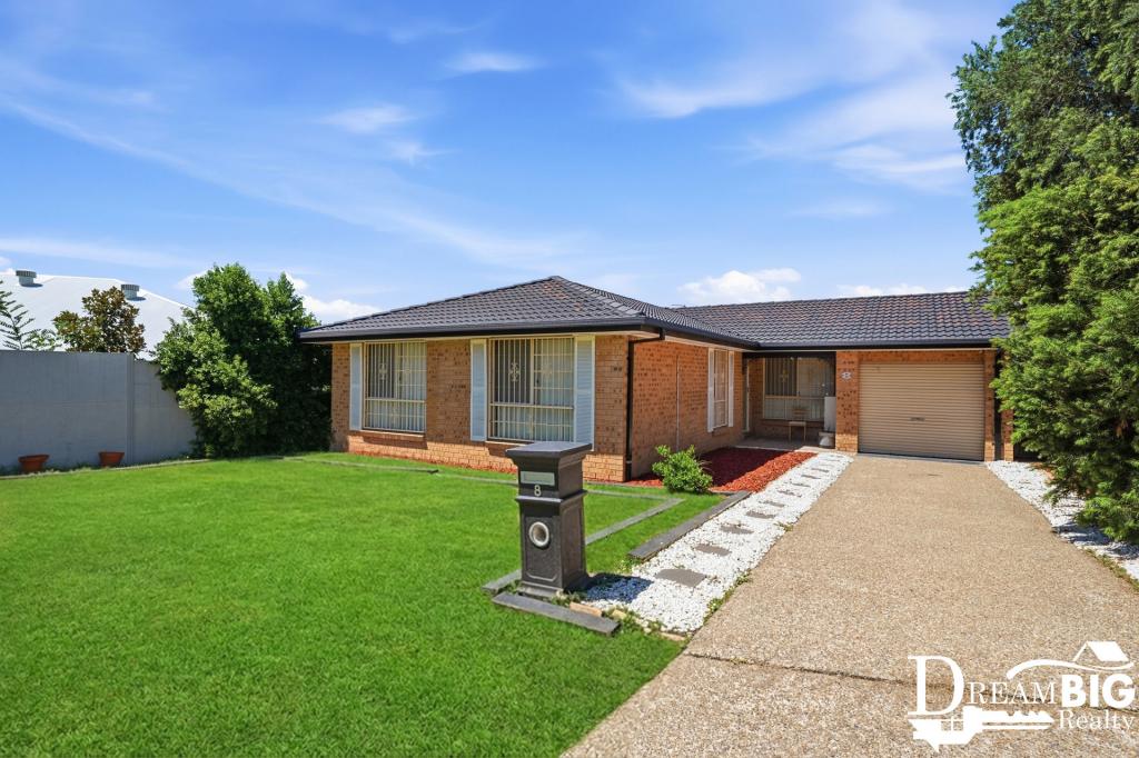 8 TONY PL, GLENDENNING, NSW 2761