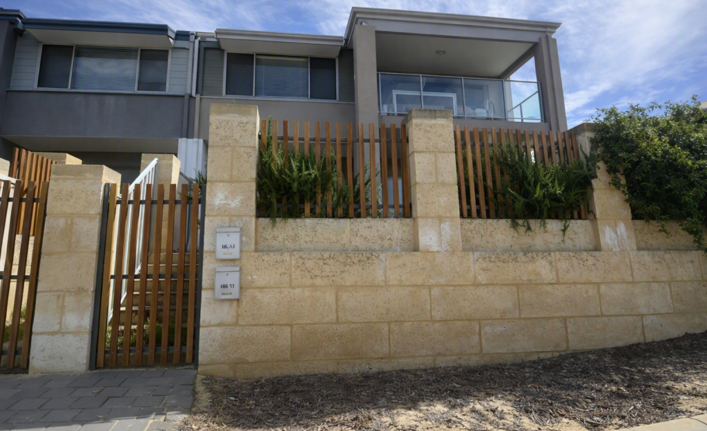 6b/11 Student Loop, Coolbellup, WA 6163