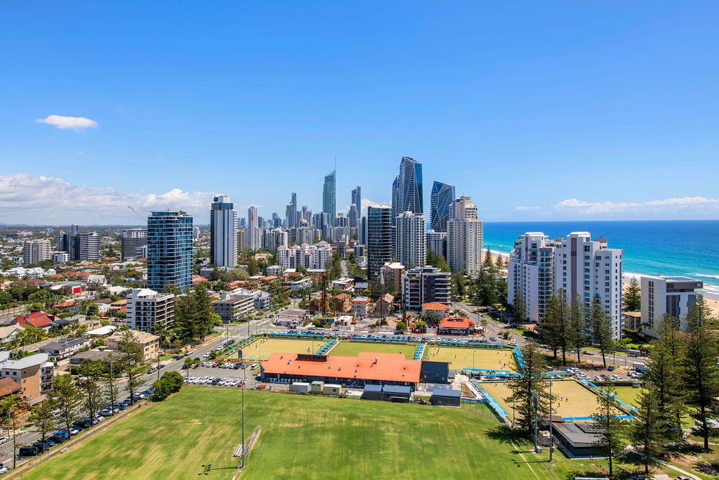 75/18 CHELSEA AVE, BROADBEACH, QLD 4218