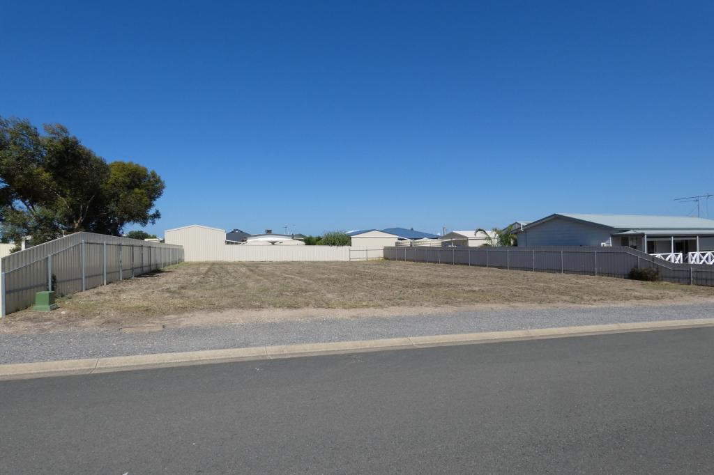 45 CAPTAIN HUTCHINSON DR, POINT TURTON, SA 5575