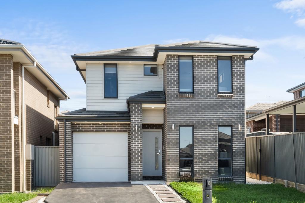 8 SCRUBWREN ST, AUSTRAL, NSW 2179