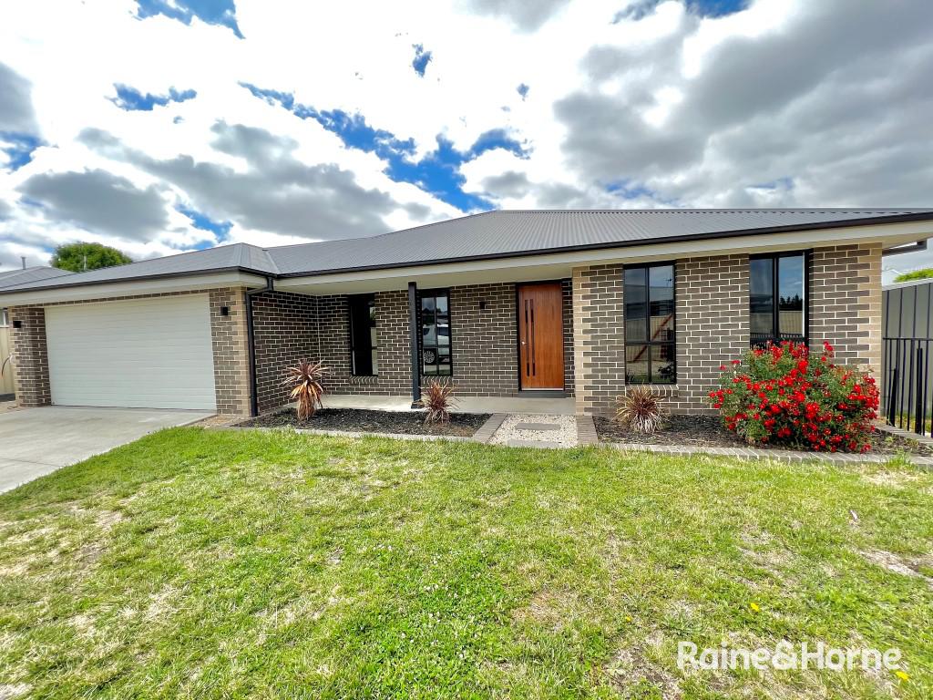 3a Cheviot Dr, Kelso, NSW 2795