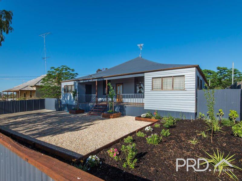 18 Ritchie St, Ouyen, VIC 3490