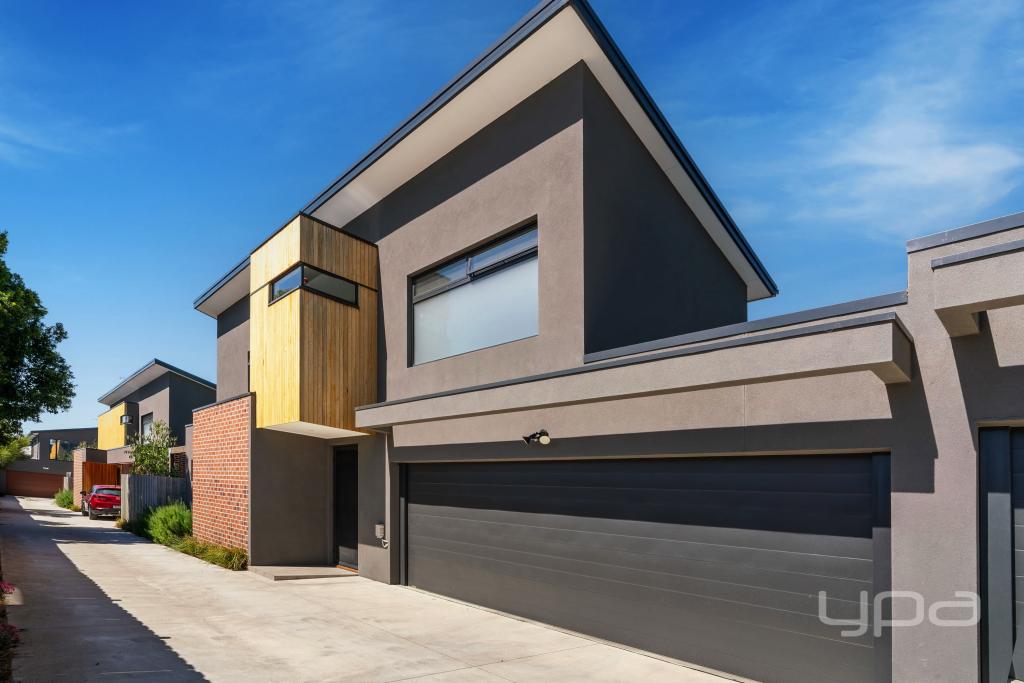 2/107 SALMON ST, HASTINGS, VIC 3915