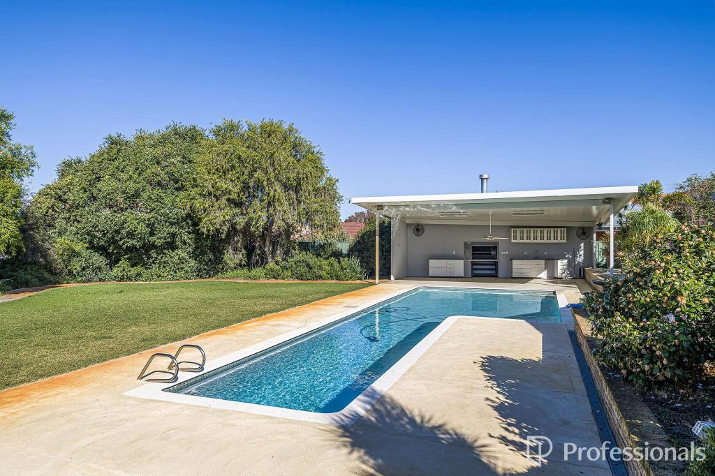 6 PLOVER WAY, KINGSLEY, WA 6026