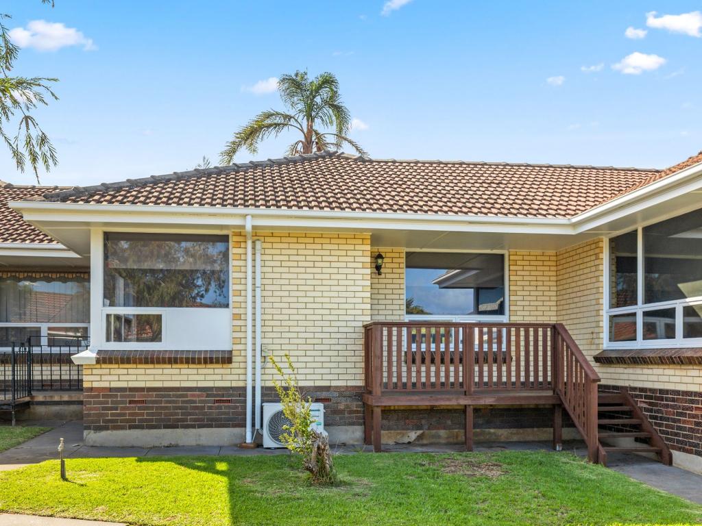 2/4-6 Gulfview Rd, Christies Beach, SA 5165