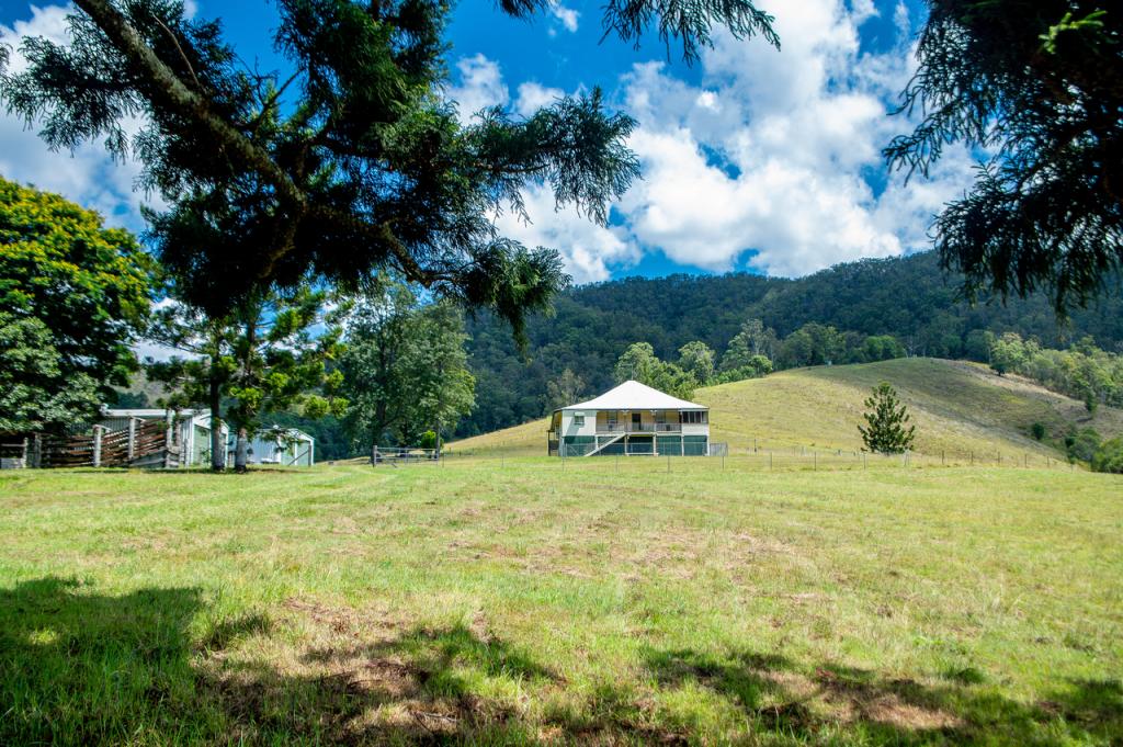 152 Raynbird Creek Rd, Laceys Creek, QLD 4521