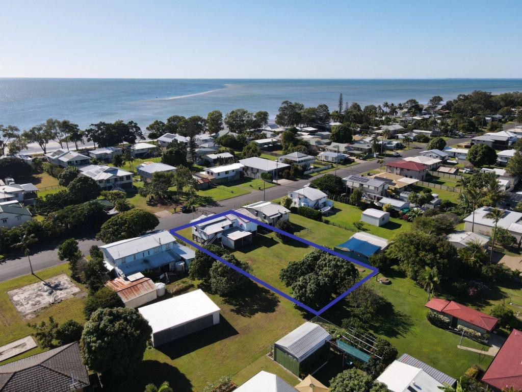 67 Burrum St, Burrum Heads, QLD 4659