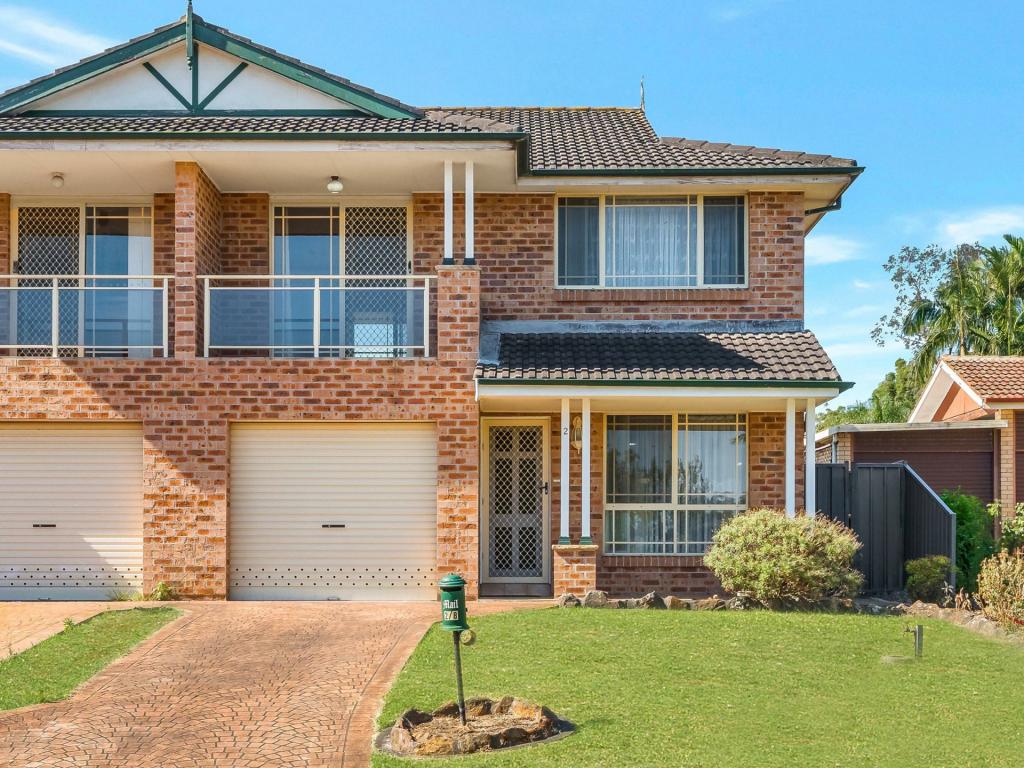 2/8 Owen Stanley Rd, Glenfield, NSW 2167