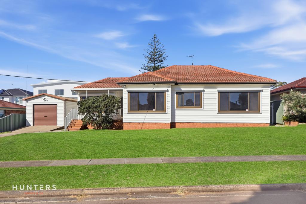 8 Daley St, Pendle Hill, NSW 2145