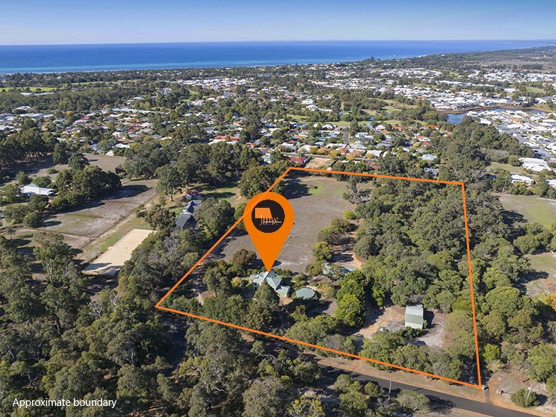 73 Ridgeway Dr, Quedjinup, WA 6281
