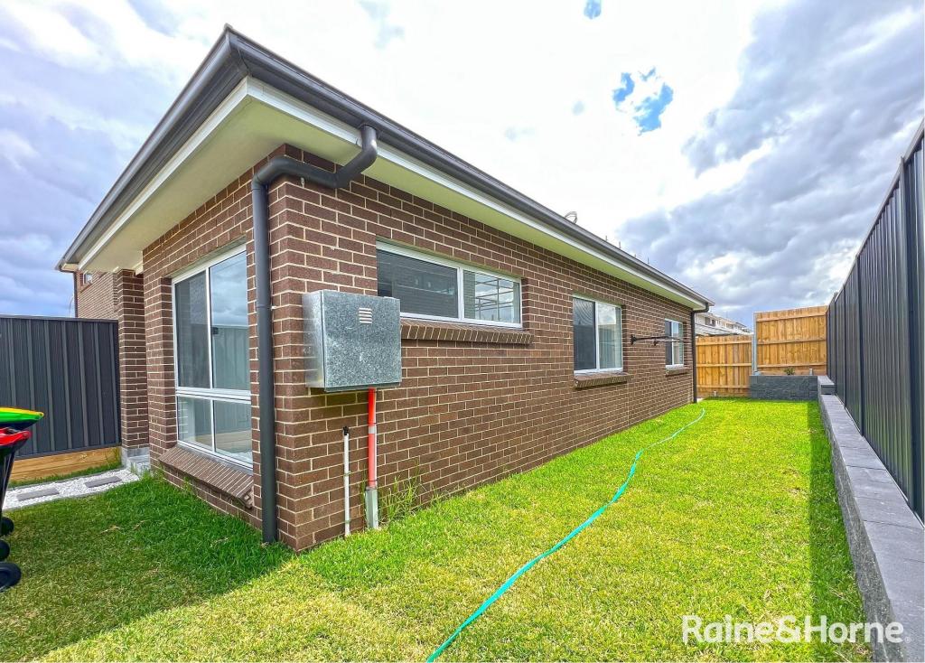 49a Poziers Rd, Edmondson Park, NSW 2174