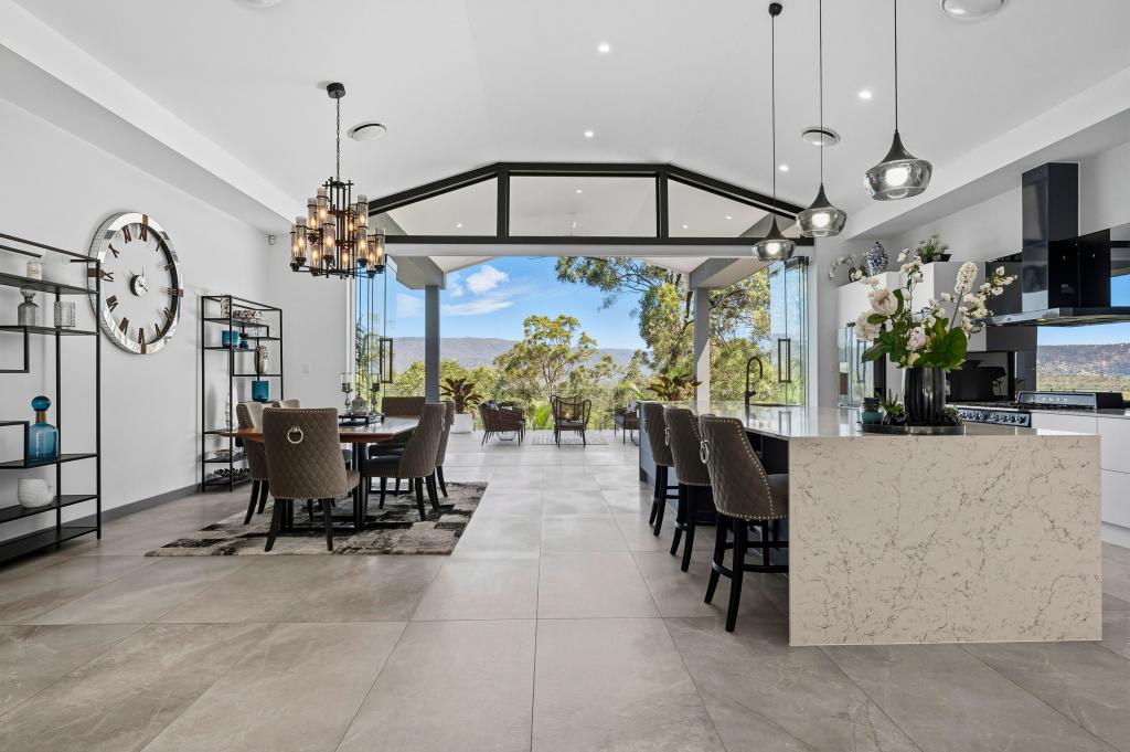 9 WOODGLEN CT, SAMFORD VALLEY, QLD 4520