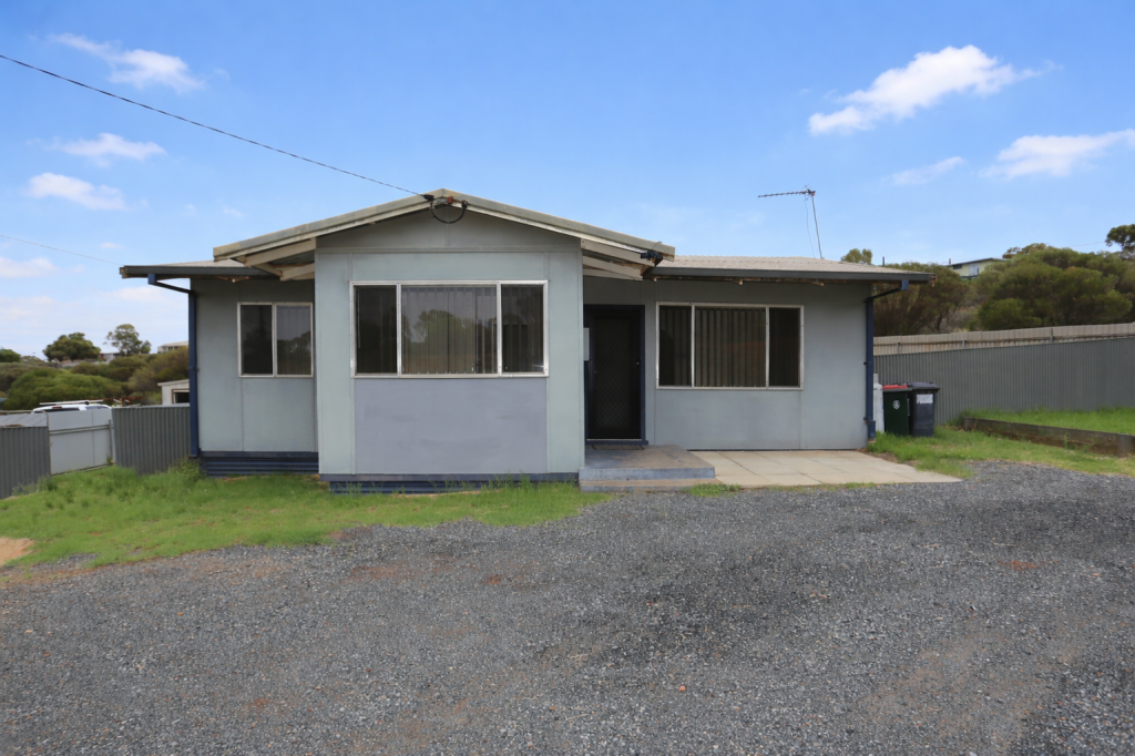 1 Acacia Rd, Kambalda East, WA 6442