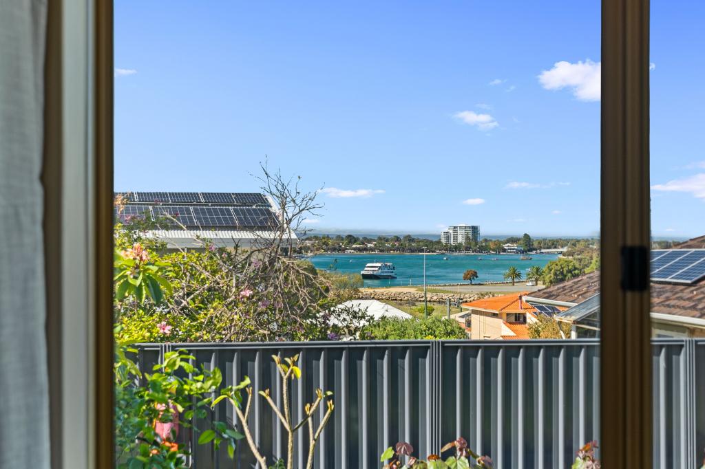 7b Peter St, Halls Head, WA 6210