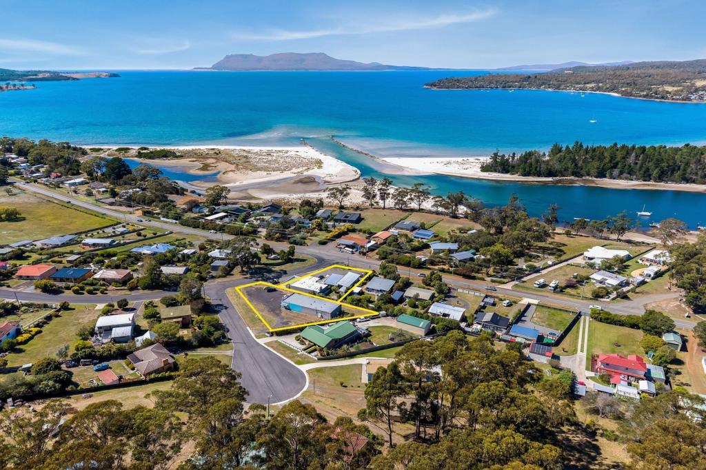49 Tasman Highway & 1 Aubin Ct, Orford, TAS 7190